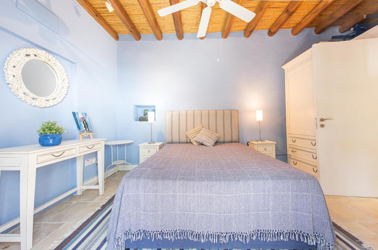 The Carob Tree Villa - Rustic Luxury Home With Access To Pool And Restaurant Larnaca Ngoại thất bức ảnh